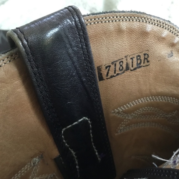 Biltrite Distressed Cowgirl Boots - Picture 6 of 10